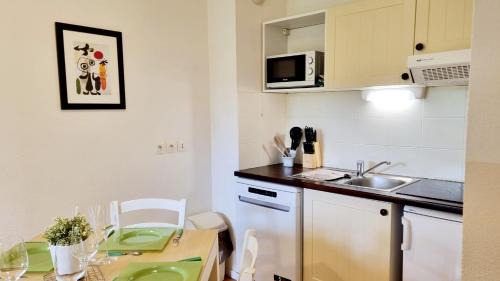 Boulleville Apartment | Gîte Bulle de détente-Aux Portes d'Honfleur avec piscine couverte