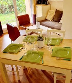 Boulleville Apartment | Gîte Bulle de détente-Aux Portes d'Honfleur avec piscine couverte