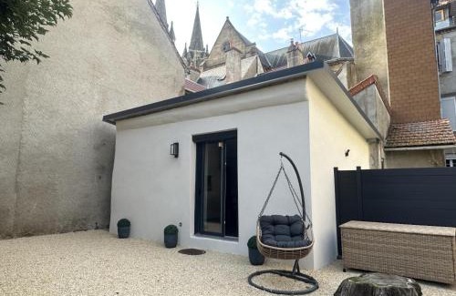 Moulins House | Gîte calme en plein centre de Moulins avec terrasse privative et tout confort inclus - FR-1-489-475