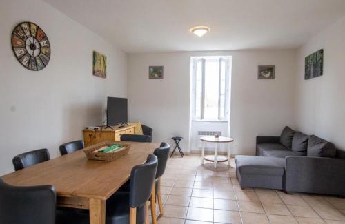 Saint-Mesmin Apartment | Gîte charmant avec terrasse et équipements modernes, idéal pour nature et détente en Périgord - FR-1-616-213