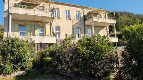 Vals-les-Bains Apartment | Gîte Chat Perché
