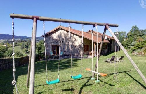 Chalmazel-Jeansagniere House | Gîte confortable avec sauna, cheminée, jardin, proche station de ski - FR-1-496-39