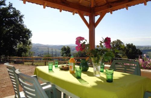 Regny House | Gîte cosy avec cheminée, animaux acceptés et grande terrasse - FR-1-496-221