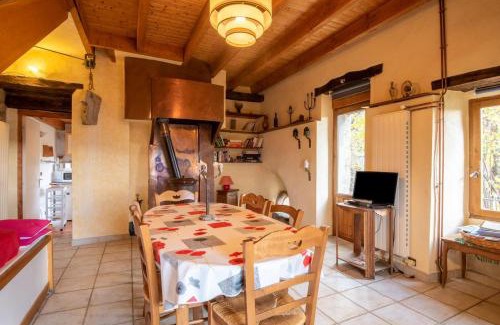 Gluiras House | Gîte de Chapelèche Les Genêts 7 pl
