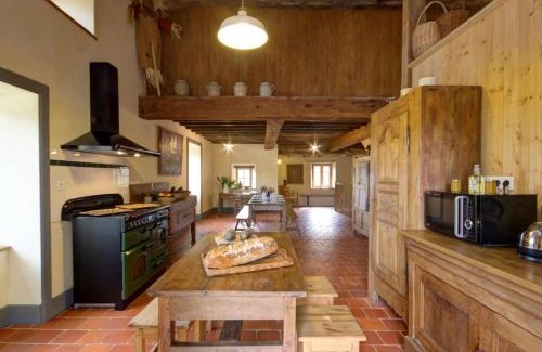 Saint-Just-la-Pendue House | Gîte de charme avec spa, sauna et jardin pour 12 personnes - FR-1-496-54