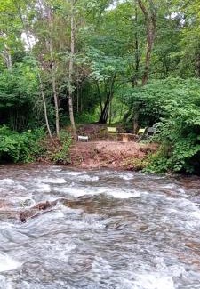 Belonchamp House | Gîte de charme avec jacuzzi étang babyfoot et rivière