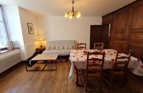 Pulney House | Gîte de charme dans ferme lorraine avec jardin clos, à proximité de sentiers et base de loisirs - FR-1-584-32