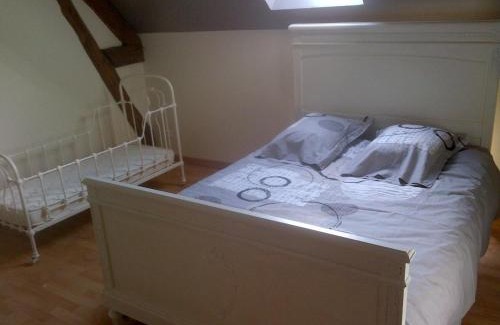 Bransat House | Gîte de Charme Rénové avec SPA, Jardin et Activités Familiales à Bransat - FR-1-489-295