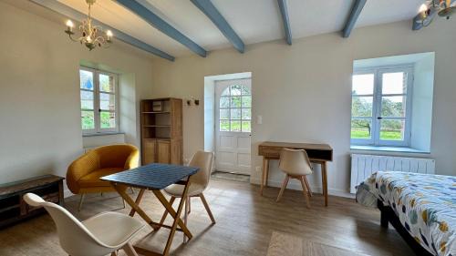 Berric House | Gîte de couple Cosy avec vue sur Château Trémohar - Golfe du Morbihan, 20 min de Vannes