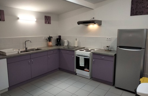 Guillon House | Gîte de Groupes de 2 à 12 Personnes