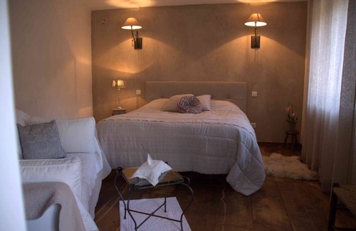 Millau Bed & Breakfast | Gîte de Jassenove