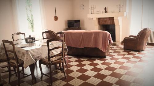 Sevremont House | Gîte de La Sapinière à 15 min du Puy du Fou