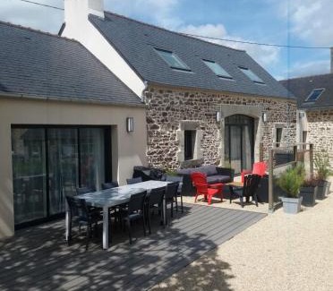 Commana House | Gîte de Rosvern