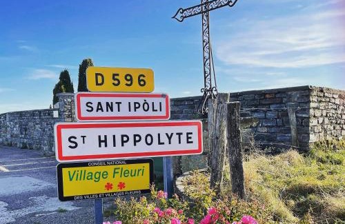 Saint-Hippolyte Hotel | Gîte de séjour Haut 2 Gammes