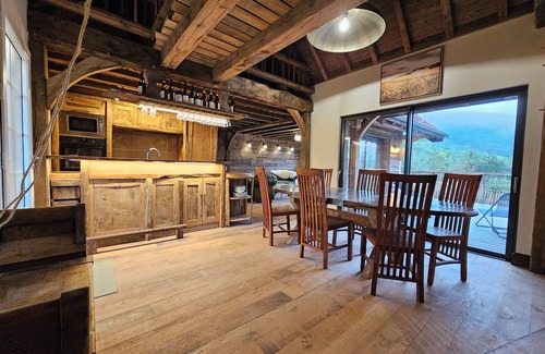 La Bussiere-sur-Ouche Cottage | Gîte du Clos Voucheot, large spa, Vallée de l'Ouche