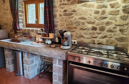 Thauron House | Gîte du Moulin de Lavaugarde - Tout Compris à Proximité de Bourganeuf - 6 Pers