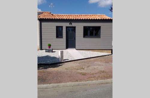 Champagne-les-Marais Apartment | gîte "entre terre et mer "climatisé à proximité de la Rochelle et des côtes vendéennes !