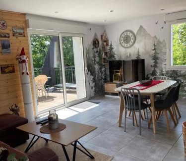 La Neuveville-devant-Lepanges House | Gîte des Brimbelles