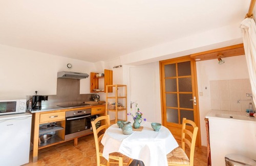 Saint-Pierre-des-Tripiers House | Gîte Pratlong - SAINT PIERRE DES TRIPIERS