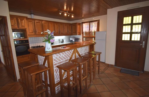 Saint-Martin-de-Beauville House | Gîte grande capacité avec piscine privée - Sud-Ouest