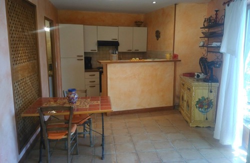 Beaumont House | Gîte "La Terrasse". A real "Eagle's Nest" for two people.