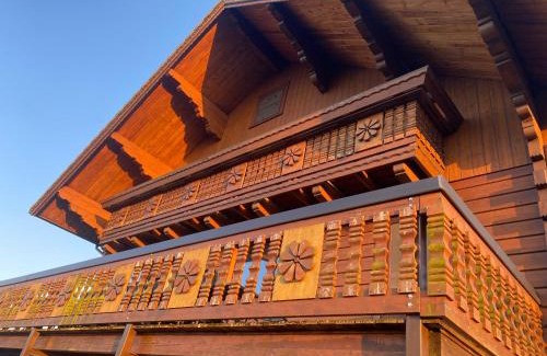 Winenne House | Gîte Le Chalet Suisse Dion