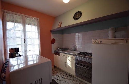 Lays-sur-le-Doubs House | Gîte le Jardin Caché. Maison Indépendante Avec Terrain de 1000m2 Clos
