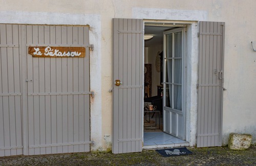 Monpazier House | Gîte Le Pétassou - Two Bedroom House, Sleeps 4