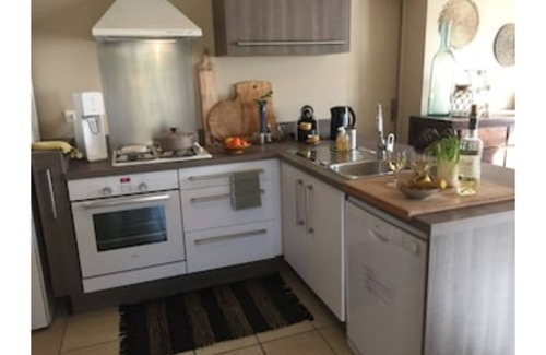Valojoulx House | Gîte Le Pigeonnier in Montignac-Lascaux, large garden, private heated swimming pool