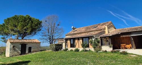 Rampieux House | Gîte Le Tuquet Ideal Stay in Purple Périgord Nature & Tranquility