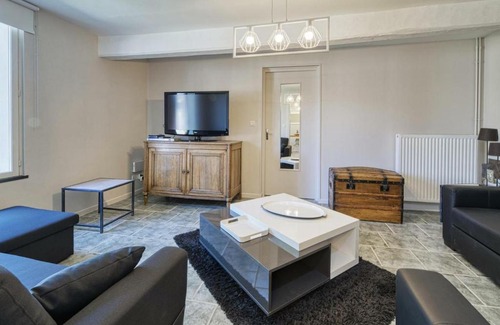 Mesnil-Saint-Pere House | Gîte Mesnil-Saint-Père, 4 pièces, 6 personnes - FR-1-543-200