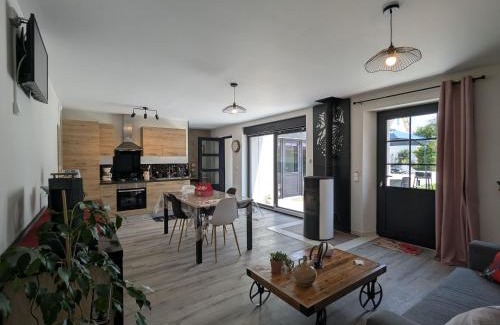 Milly-sur-Bradon House | Gîte Moderne et Chaleureux pour 4 à Milly-sur-Bradon - FR-1-585-177