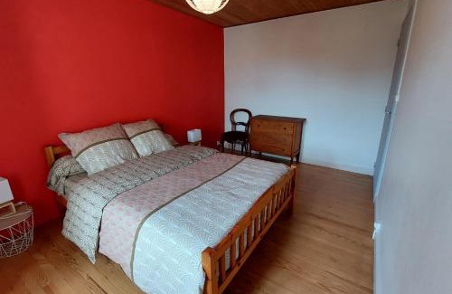Vezels-Roussy Villa | Gîte pour 6 pers avec jardin clos proche Aurillac