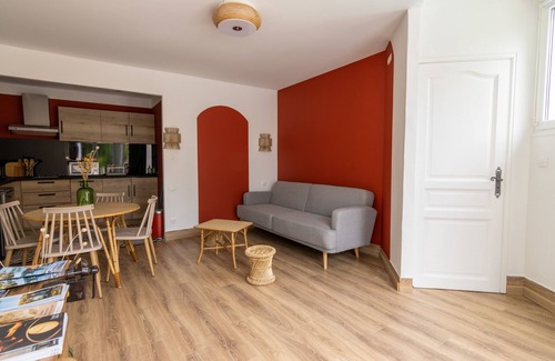 Les Ulmes Apartment | Gîte Racines - Appt avec terrasse