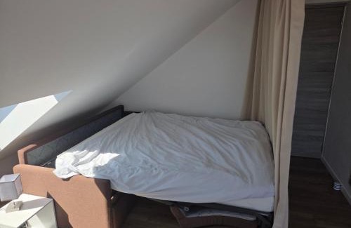 Ciergnon House | Gîte rural 3 épis "Aux Pieds des Ar'den" - chambre 1 isolée et chambre 2 dans hall de nuit - 34 rue du Château à 5564 Wanlin - 4 adultes et 2 enfants