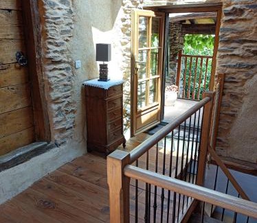 Sainte-Croix-en-Jarez Apartment | Gîte Sainte Croix en Jarez, Le Val des Equins