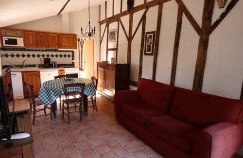 Saugnac-et-Cambran House | Gîte Saugnac-et-Cambran, 2 pièces, 2 personnes - FR-1-360-245