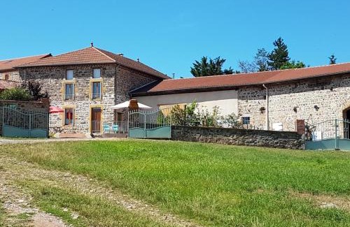Saint-Paul-de-Vezelin House | Gîte spacieux avec cheminée et WiFi - Animaux admis - FR-1-496-87