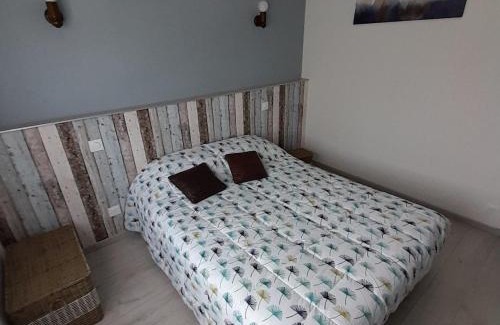 Vilosnes-Haraumont House | Gîte tout confort au bord de la Meuse avec jardin et activités familiales à proximité - FR-1-585-82