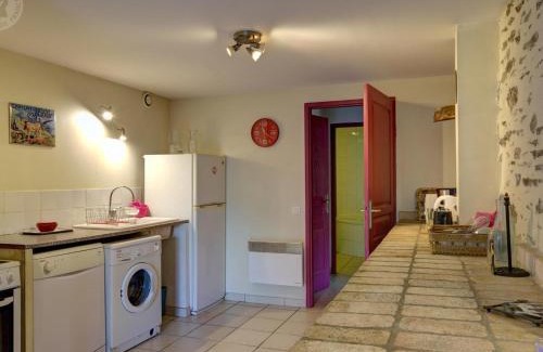 La Terrasse-sur-Dorlay House | Gîtes au cœur du Parc du Pilat, parfait pour les familles et amateurs d'activités en plein air - FR-1-496-72