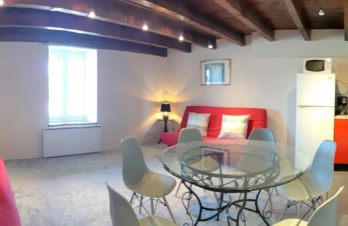 Domsure House | Gîtes Domaine de la Rochère