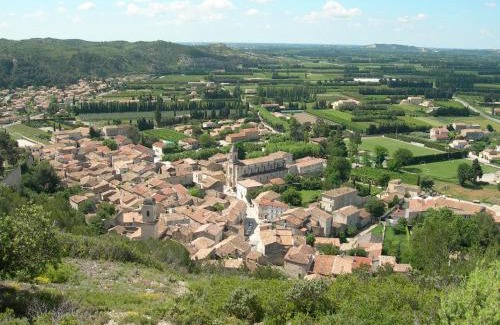 Boulbon House | Gîtes du Cigalon et de la Montagnette