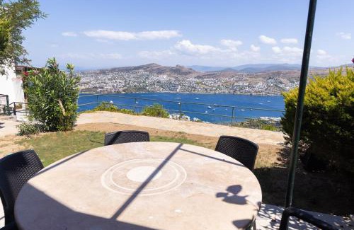 Gundogan Apartment | Gündoğan Bay View Suite - Garden - Terrace - Air Conditioning