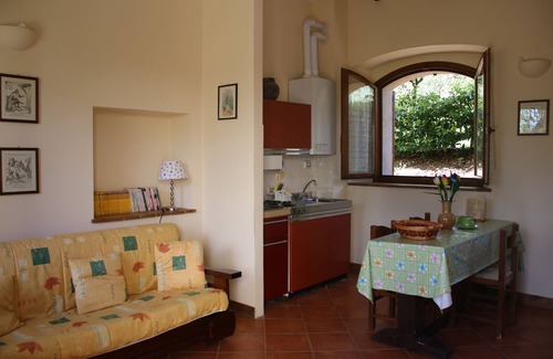 Precetto Apartment | GABBIO: Two-room apartment in farmhouse with swimming pool, Marmore Falls