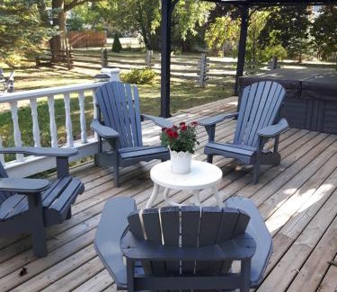 Stayner Bed & Breakfast | Gables Bed & Breakfast