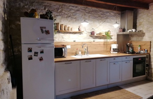 Valprionde House | Gabriel" gite sleeps 9+ 2 shower rooms