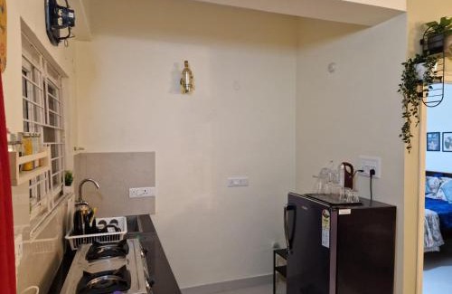 Gachibowli Apartment | Gachibowli Susi stays 102