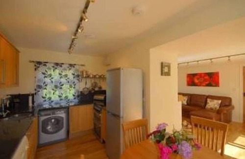Cylch-Y-Garn Cottage | Gadlys Farmhouse and Cottage Combined - sleeps 12 guests in 6 bedrooms
