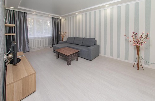 Orenburg Apartment | GAGARINA 2ZH
