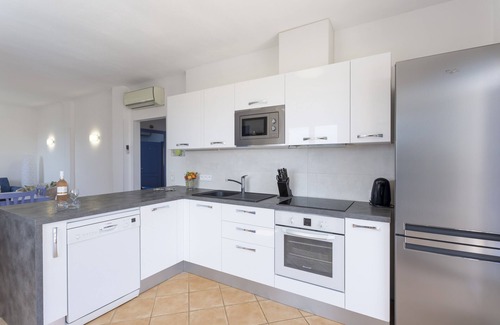Theoule-sur-Mer Villa | Gaiasvillas Villa Cigalette, private pool, 20 mt from beach, fiber WiFi